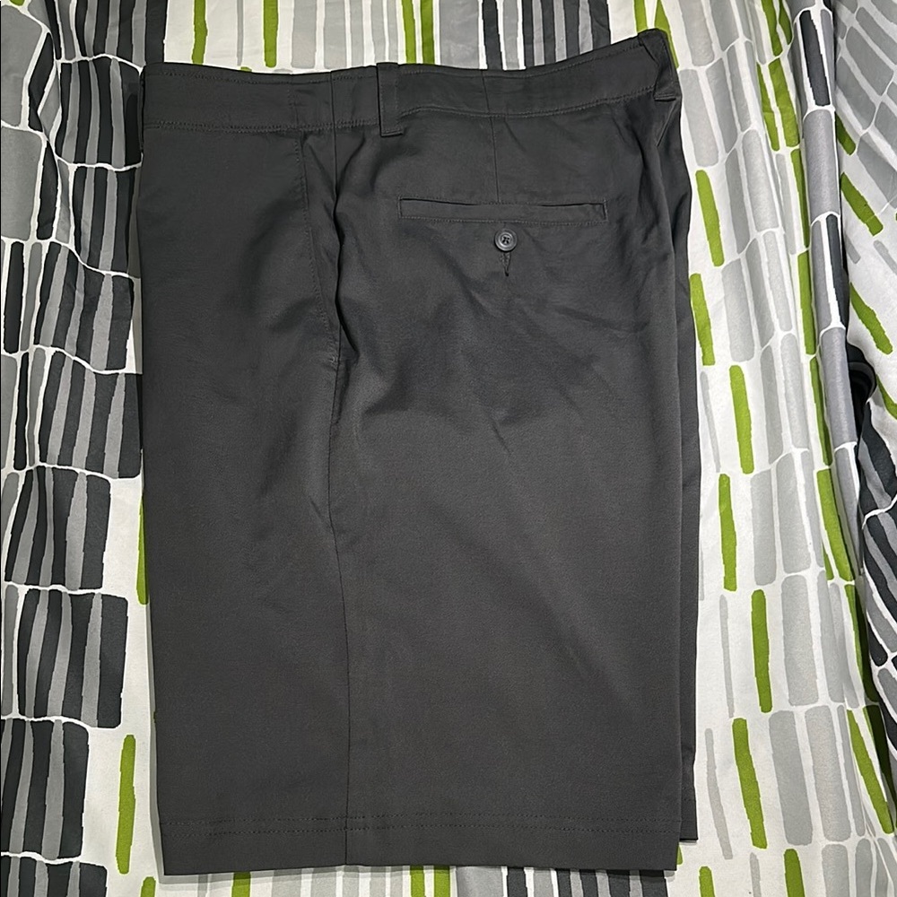 Grand Slam Men's Charcoal Gray Golf Shorts